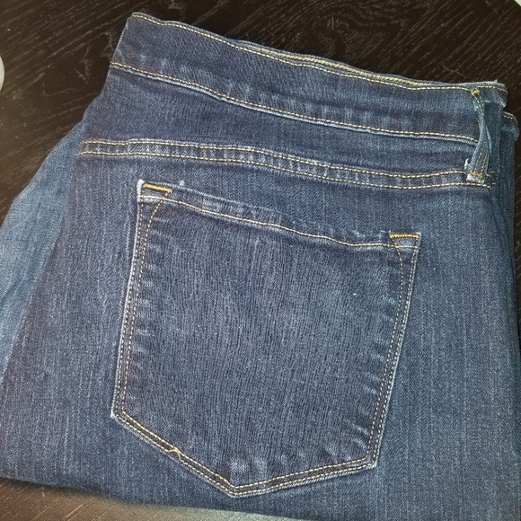 Old Navy Curvy Profile Jean's- Regular - Picture 1 of 2